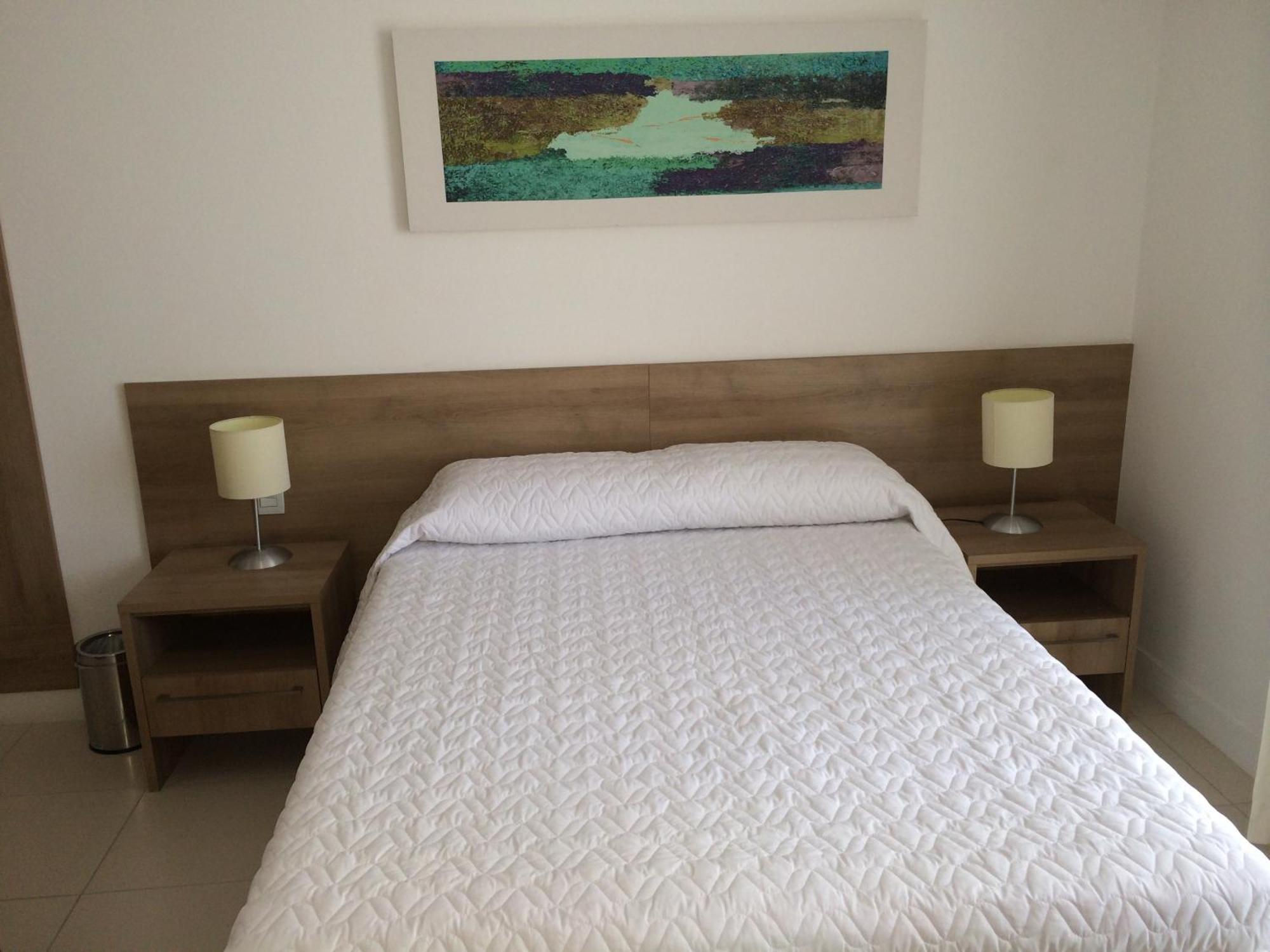 Two-Bedroom Apartment Double Twin Beds,801115179:JPEG